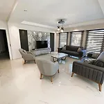 Βίλα Sahra Exclusive Dalyan - Family-friendly Luxury In Dalyan Centre With Large Private Pool & Garden