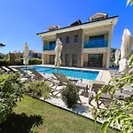Βίλα Sahra Exclusive Dalyan - Family-friendly Luxury In Dalyan Centre With Large Private Pool & Garden *