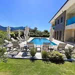 Βίλα Sahra Exclusive Dalyan - Family-friendly Luxury In Dalyan Centre With Large Private Pool & Garden