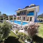 Sahra Exclusive Dalyan - Family-friendly Luxury In Dalyan Centre With Large Private Pool & Garden Βίλα *