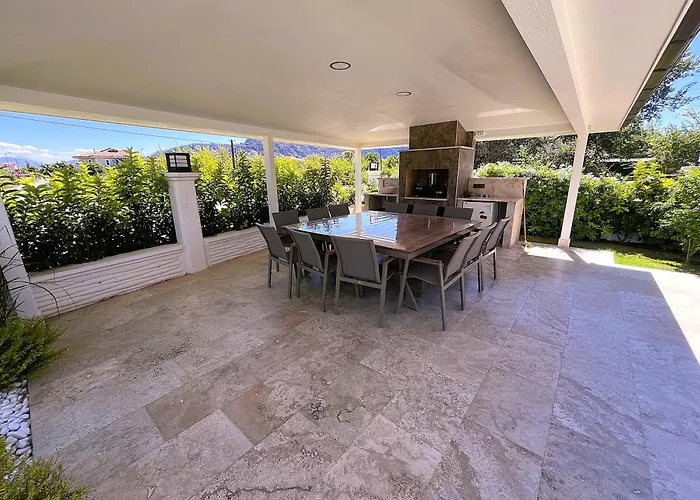 Sahra Exclusive Dalyan - Family-friendly Luxury In Dalyan Centre With Large Private Pool & Garden Villa *