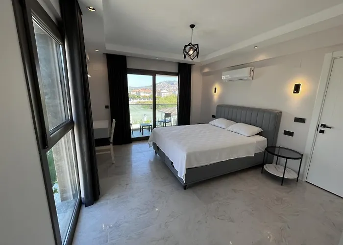 Villa Sahra Exclusive Dalyan - Family-friendly Luxury In Dalyan Centre With Large Private Pool & Garden